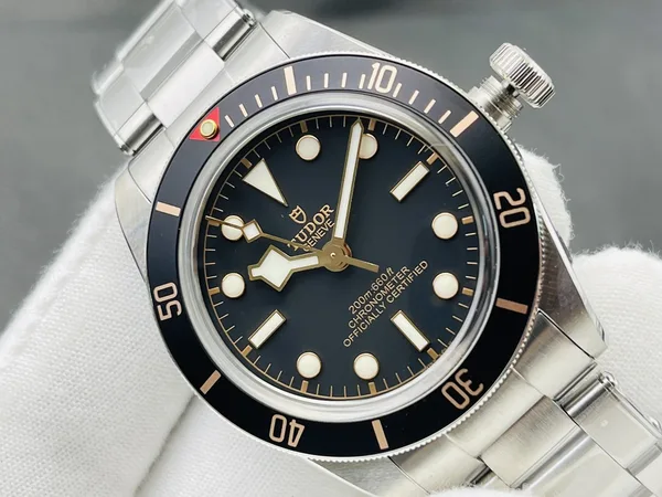 ZF Black Bay 58 79030N, black dial, steel bracelet, angled view
